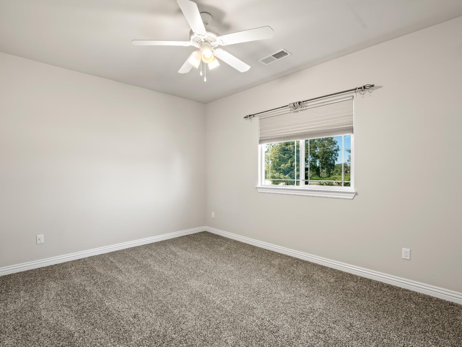 16389 Monreal Rd, Madera, CA 93636