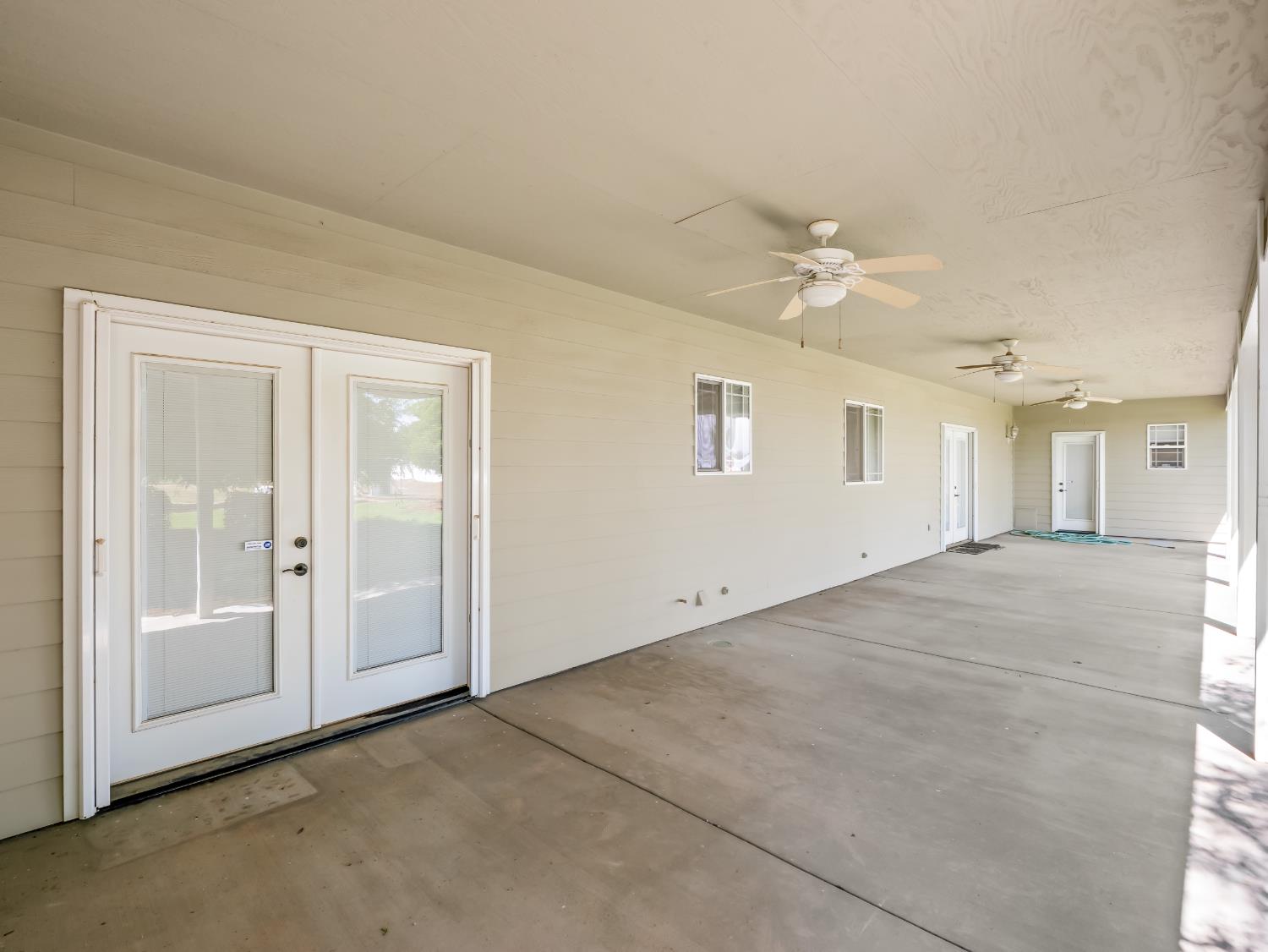 16389 Monreal Rd, Madera, CA 93636