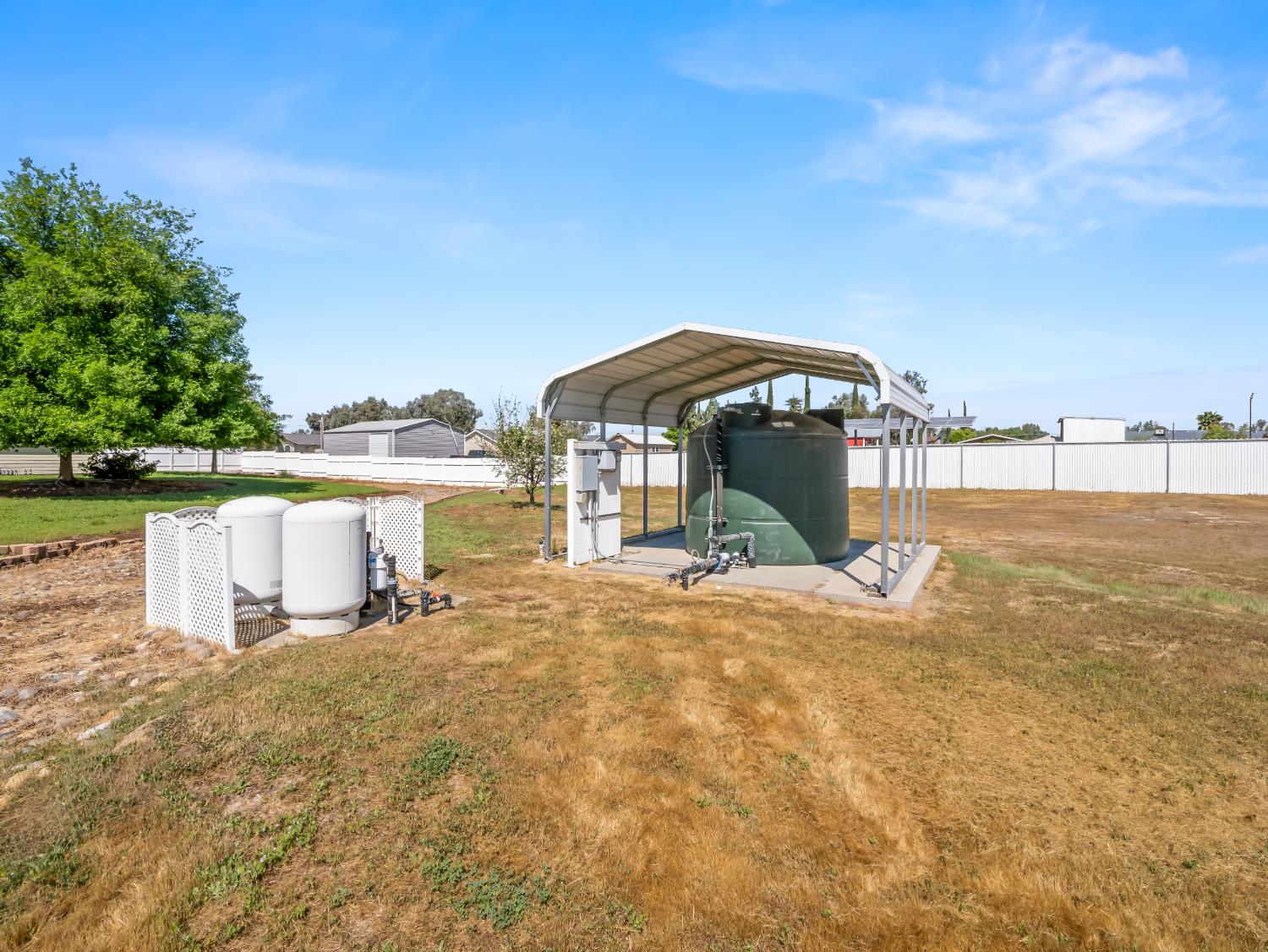 16389 Monreal Rd, Madera, CA 93636