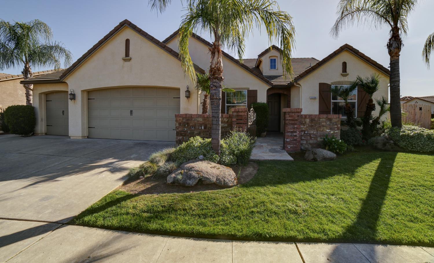 3350 Buckingham Ave, Clovis, CA 93619