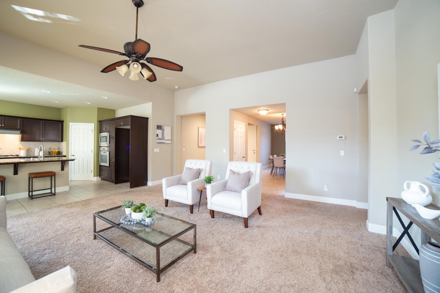 3350 Buckingham Ave, Clovis, CA 93619