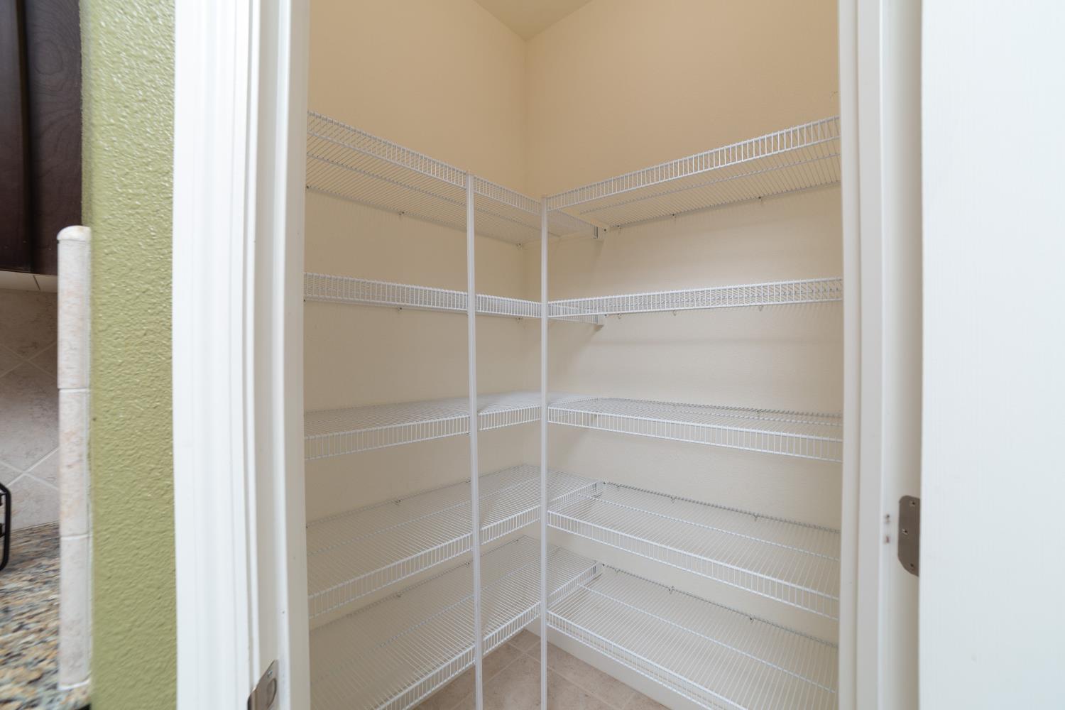 3350 Buckingham Ave, Clovis, CA 93619