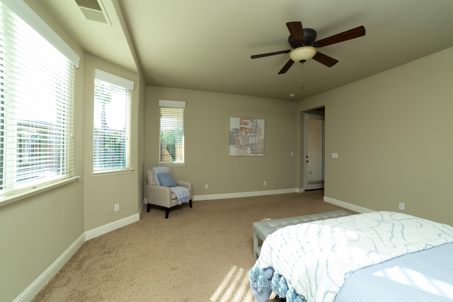 3350 Buckingham Ave, Clovis, CA 93619