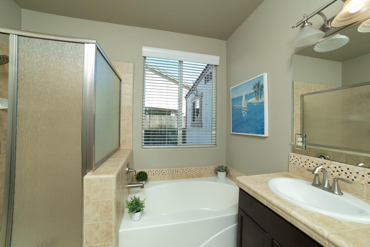 3350 Buckingham Ave, Clovis, CA 93619