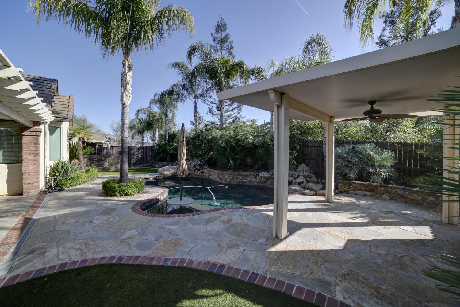 3350 Buckingham Ave, Clovis, CA 93619