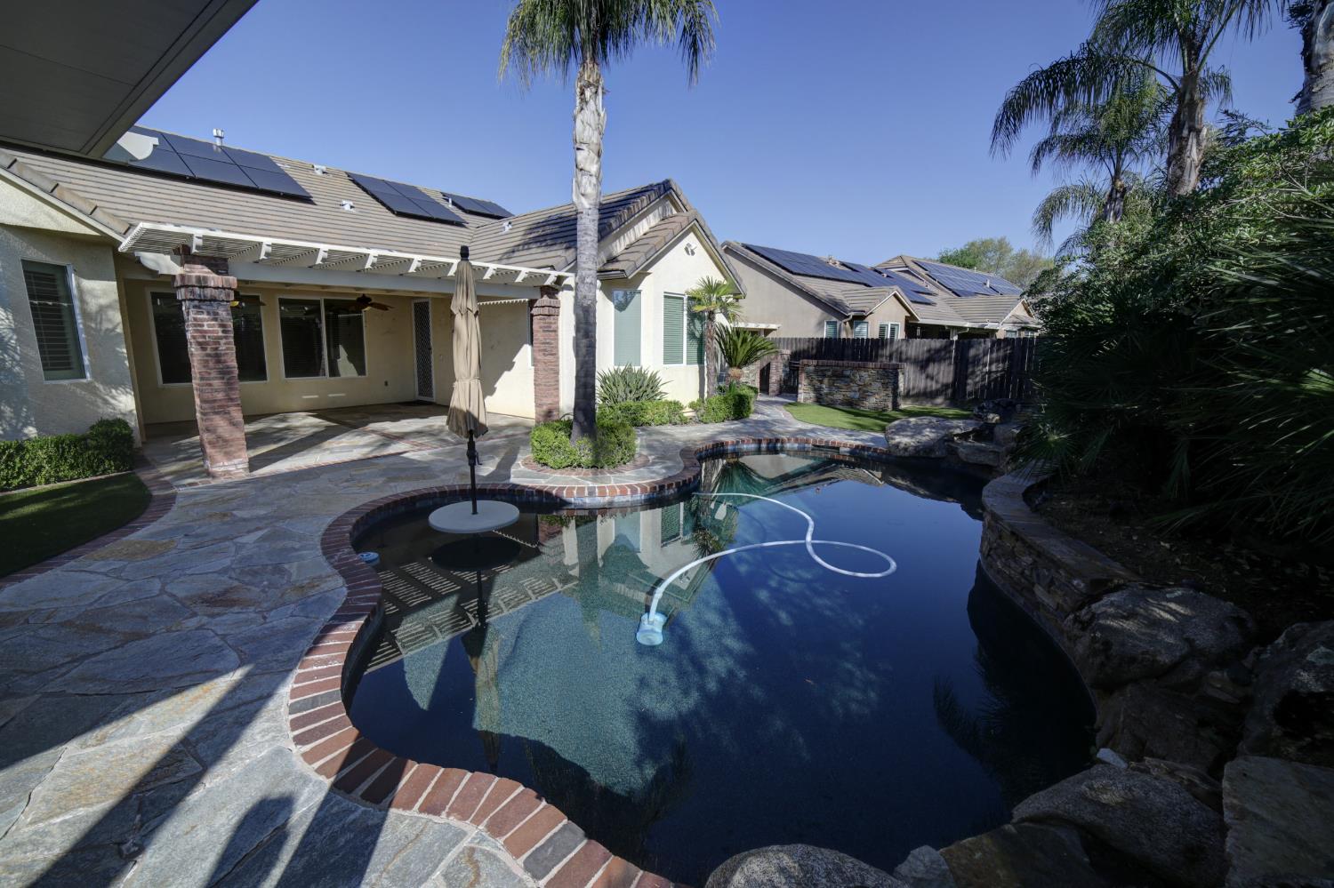 3350 Buckingham Ave, Clovis, CA 93619