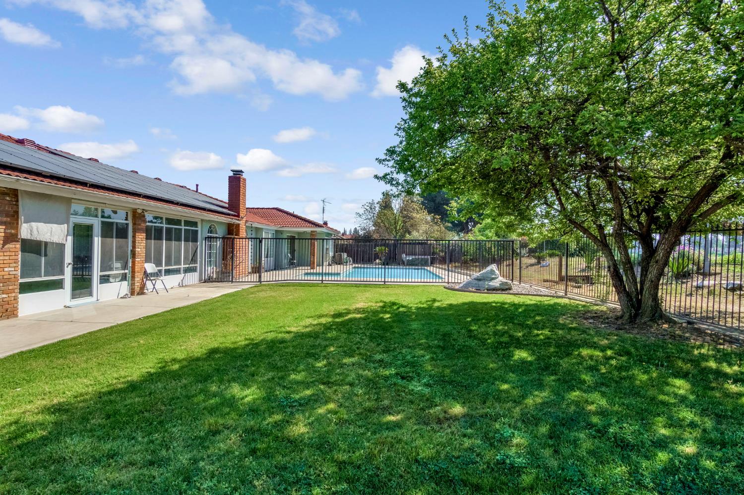 2436 Trevor Ct, Madera, CA 93637