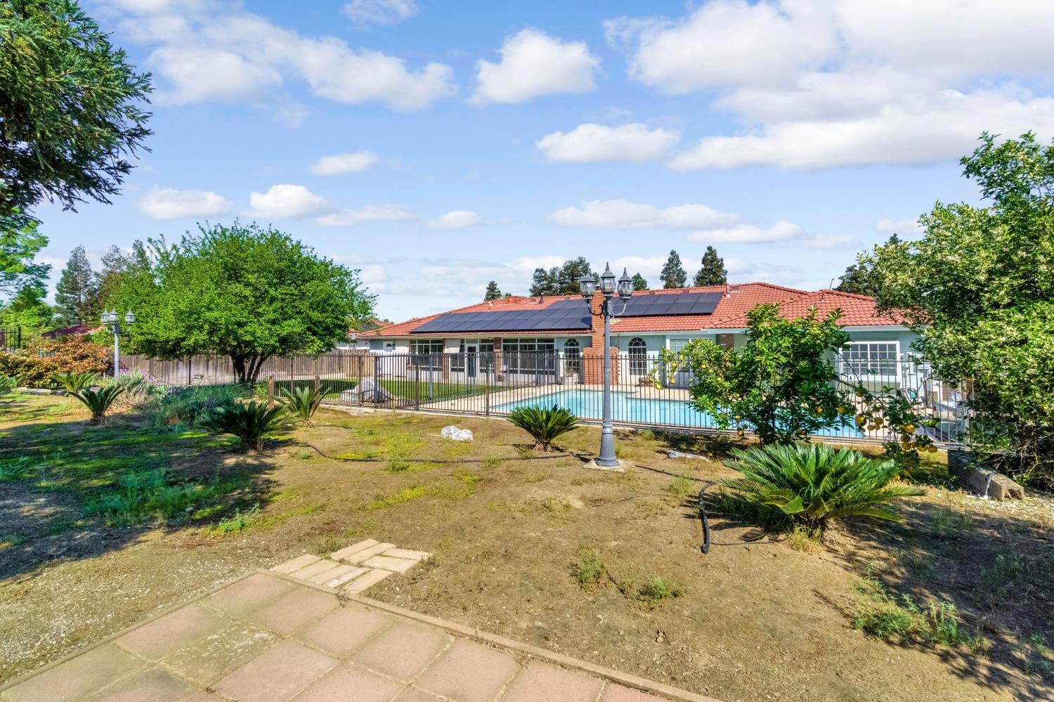 2436 Trevor Ct, Madera, CA 93637