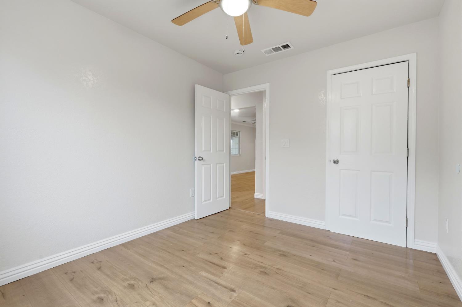 8651 E Khan St, Selma, CA 93662