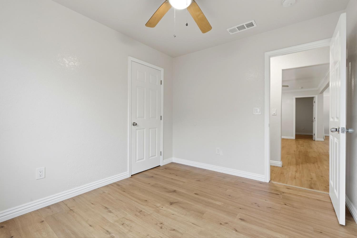 8651 E Khan St, Selma, CA 93662