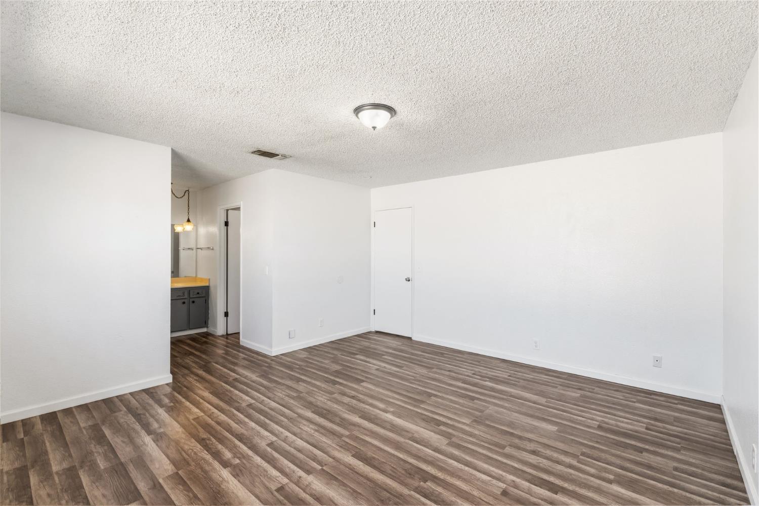 50 N 19Th Ave #A-F, Lemoore, CA 93245