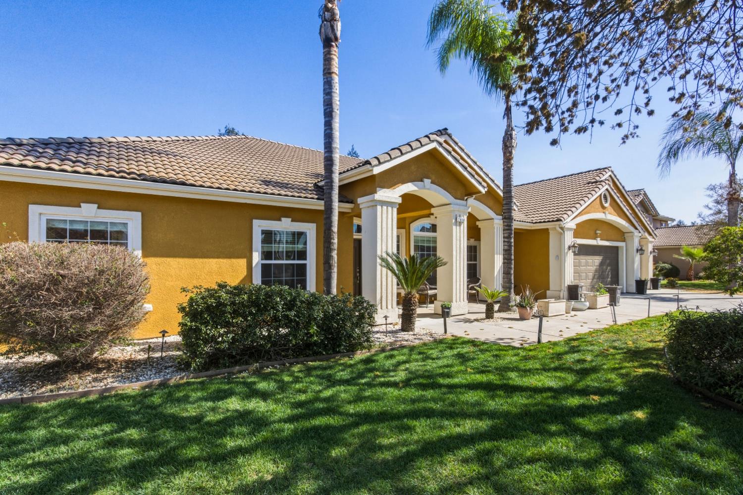 2610 Marie Dr, Madera, CA 93637