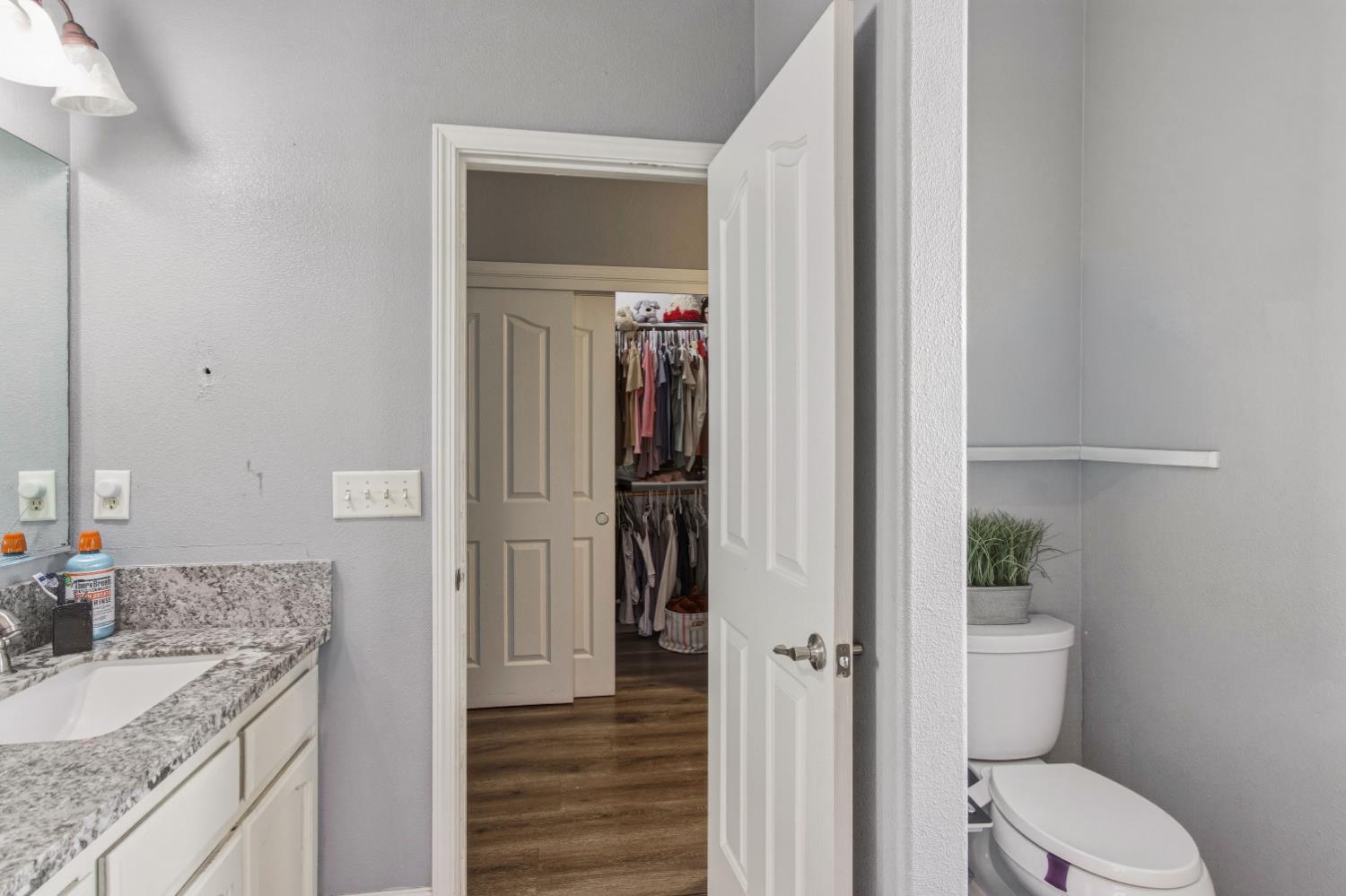 2610 Marie Dr, Madera, CA 93637