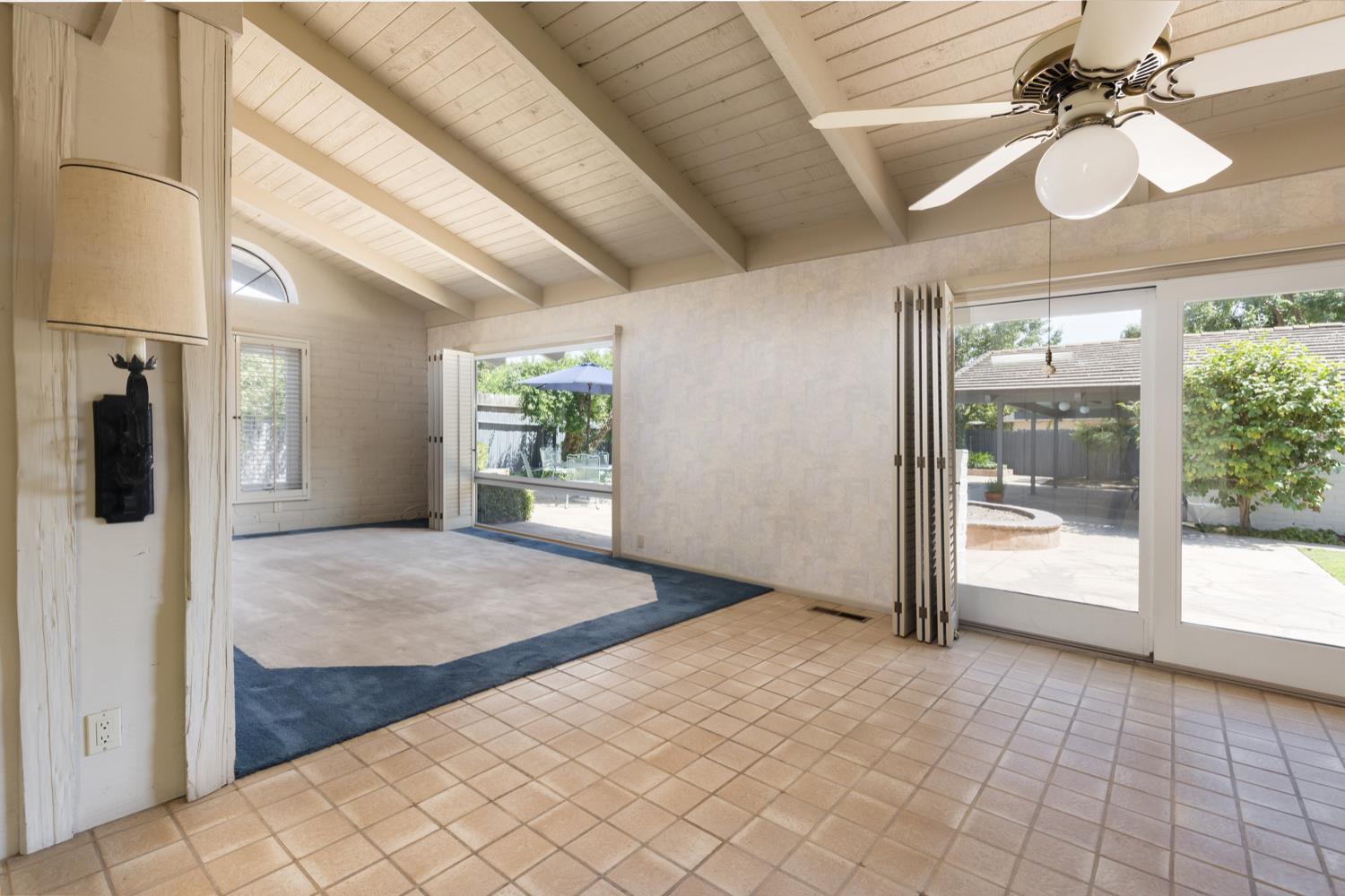 2331 W Celeste Ave, Fresno, CA 93711