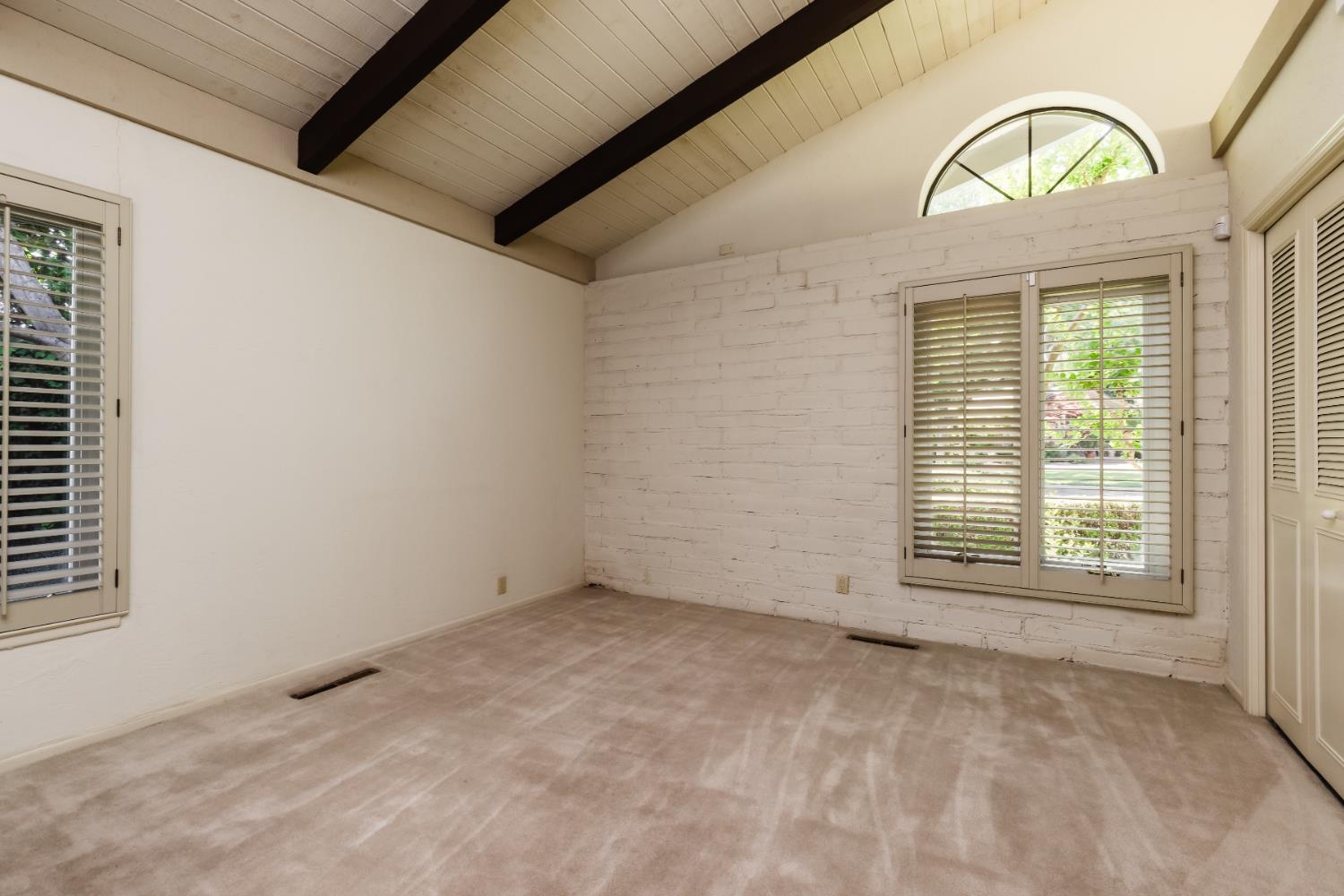 2331 W Celeste Ave, Fresno, CA 93711