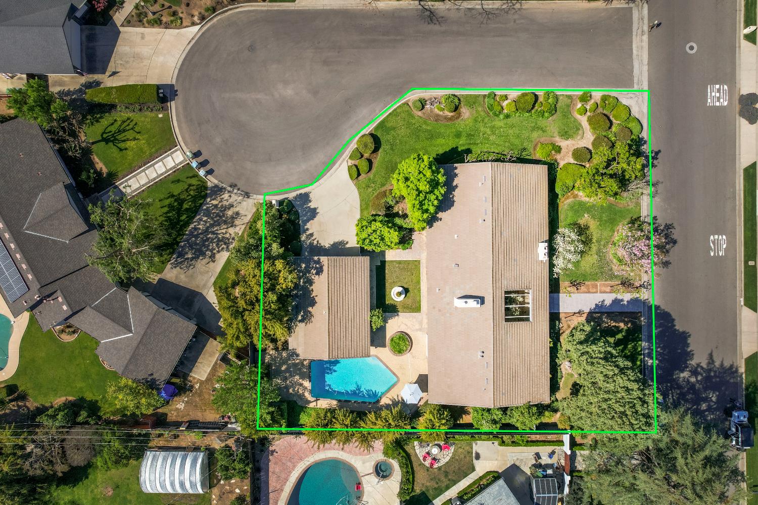 2331 W Celeste Ave, Fresno, CA 93711