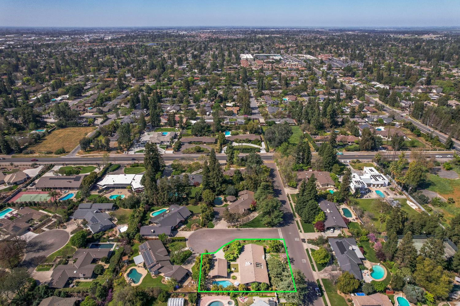 2331 W Celeste Ave, Fresno, CA 93711