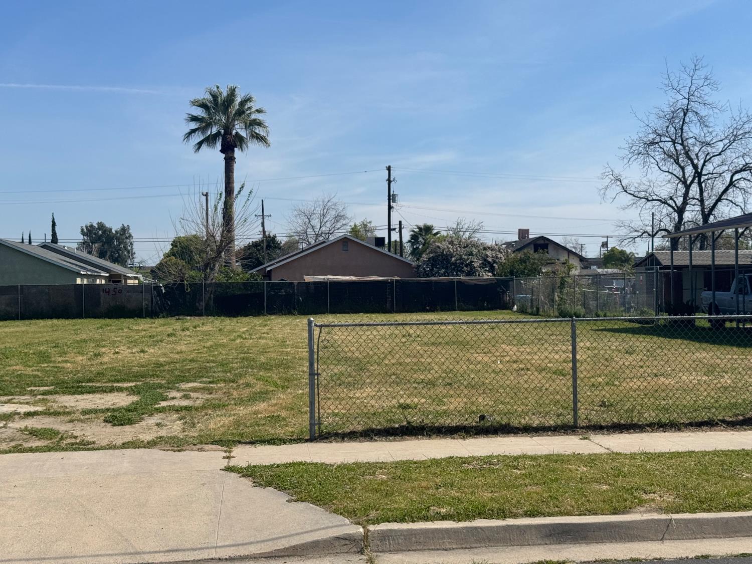 1444 N Archie Ave, Fresno, CA 93703