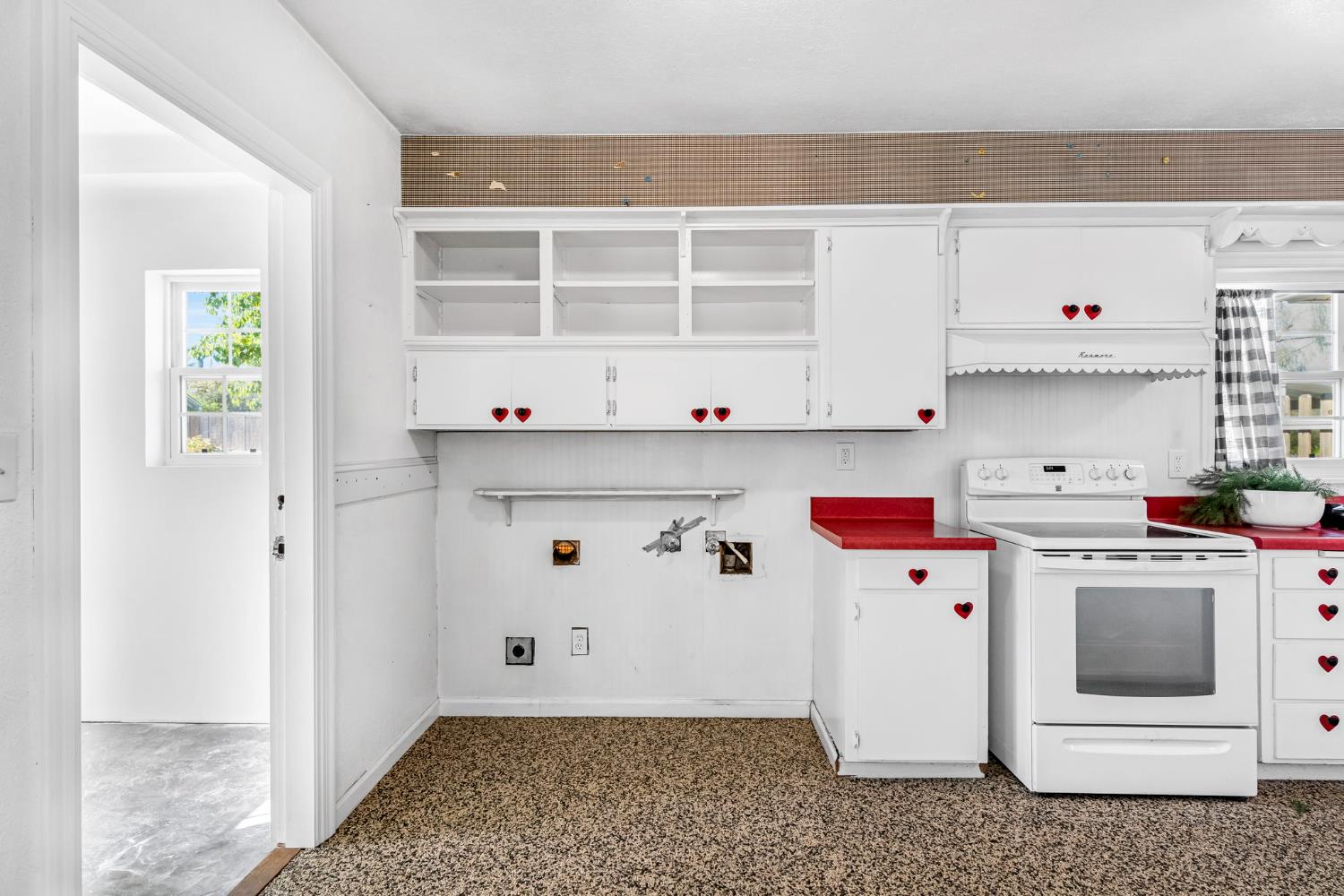 753 W Floradora Ave, Fresno, CA 93728