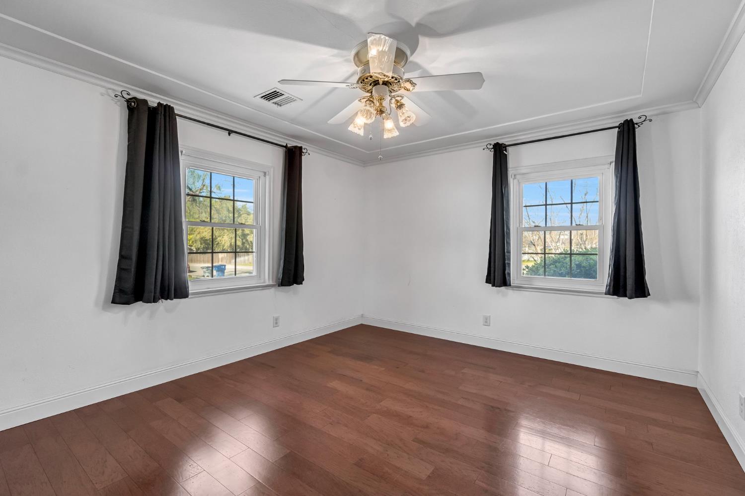 753 W Floradora Ave, Fresno, CA 93728