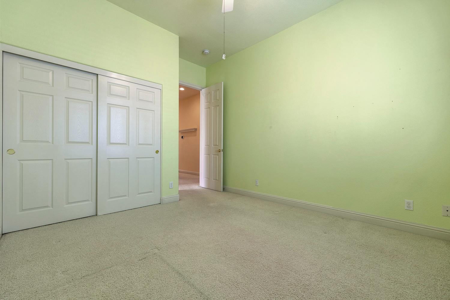 9680 N Willey Ct, Fresno, CA 93720