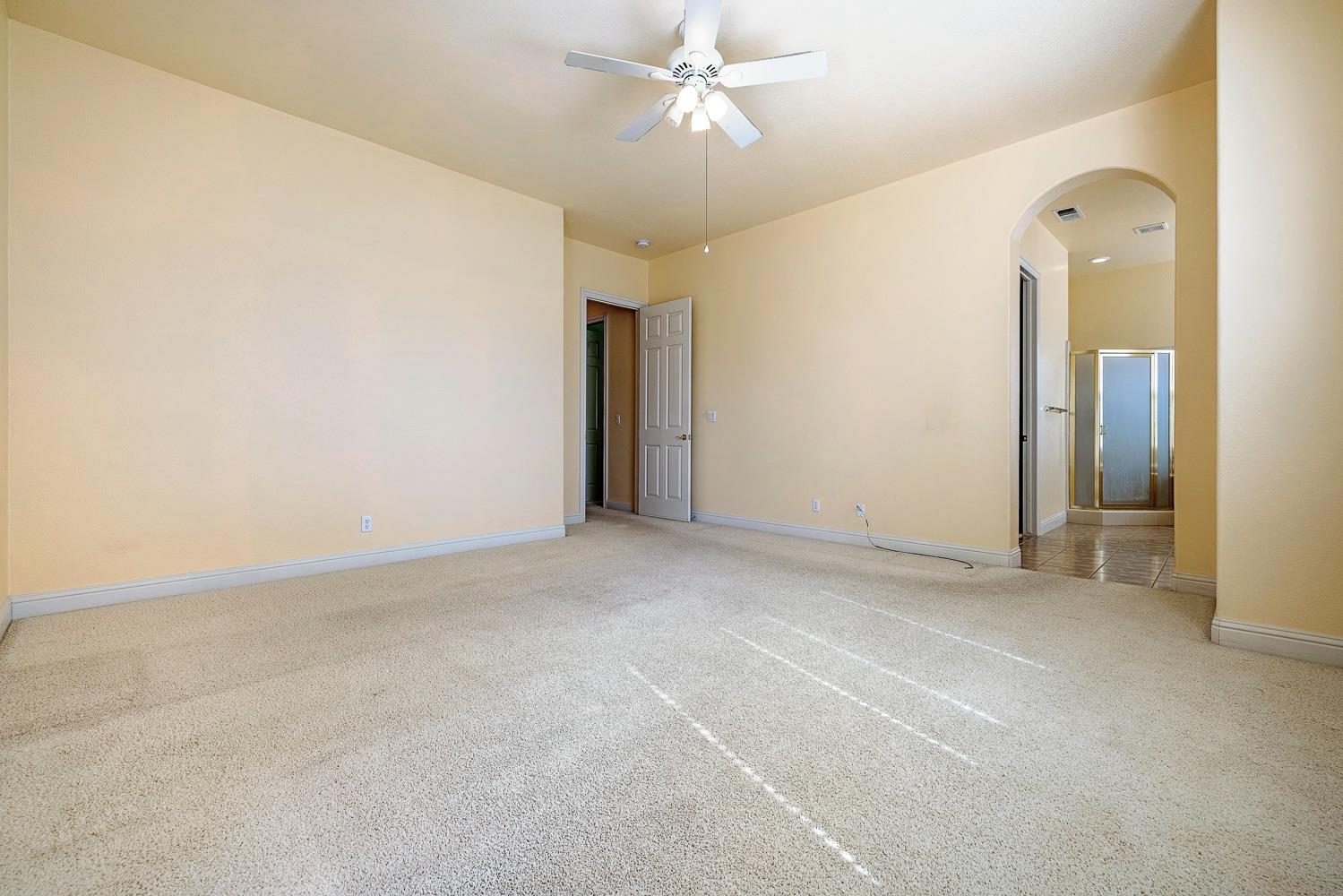 9680 N Willey Ct, Fresno, CA 93720