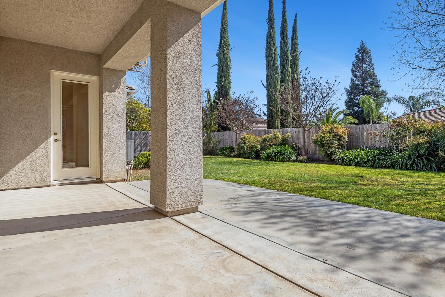 9680 N Willey Ct, Fresno, CA 93720