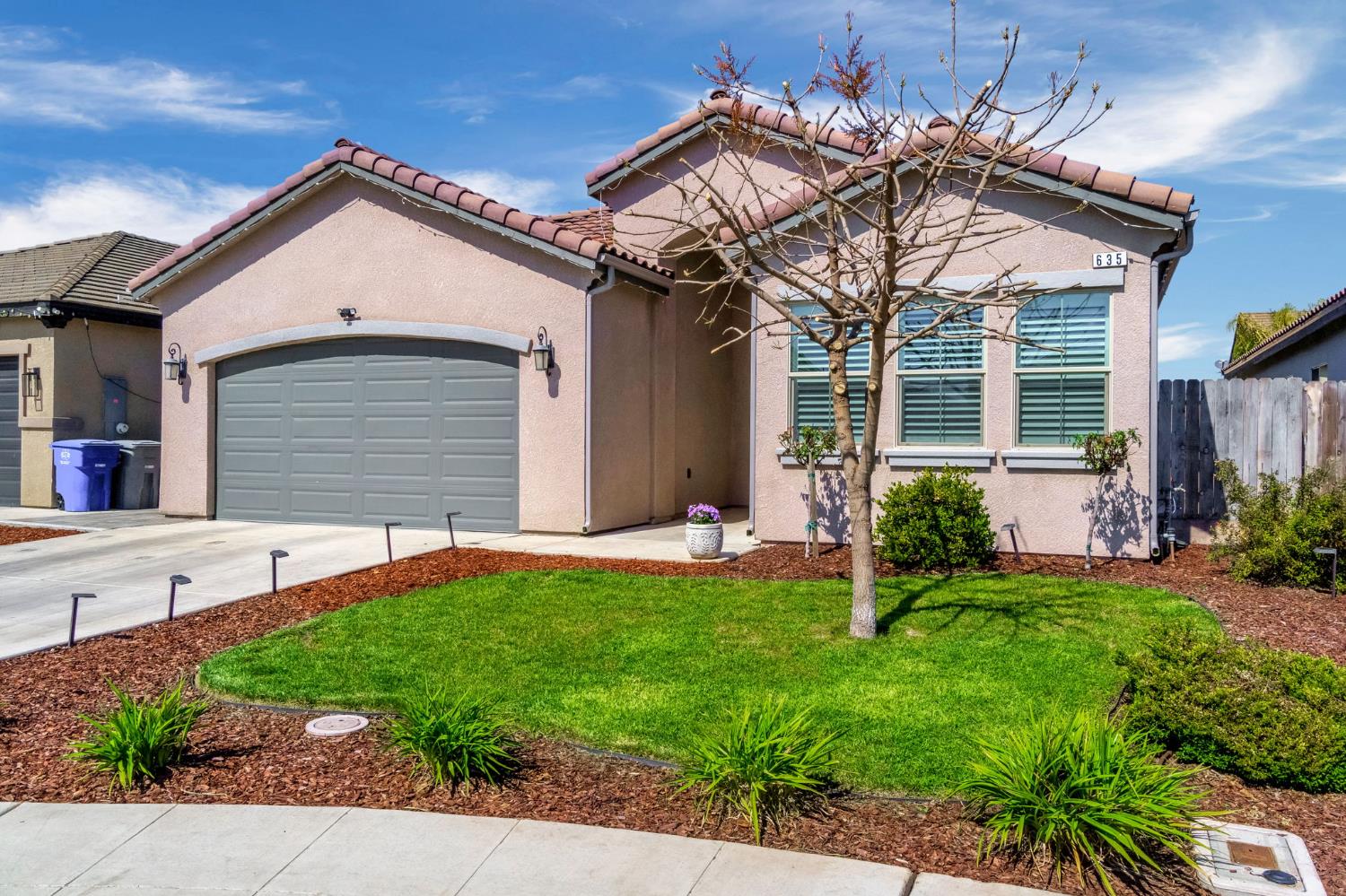 635 St Julien Dr, Madera, CA 93637