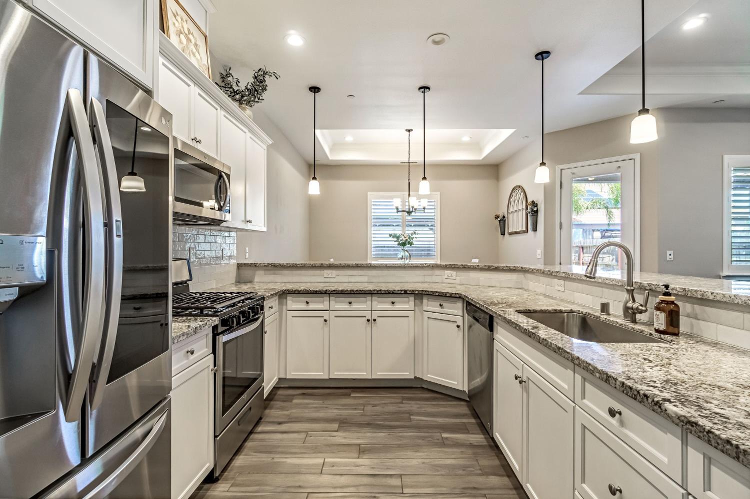 635 St Julien Dr, Madera, CA 93637