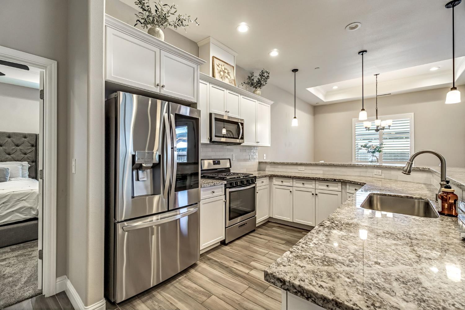 635 St Julien Dr, Madera, CA 93637