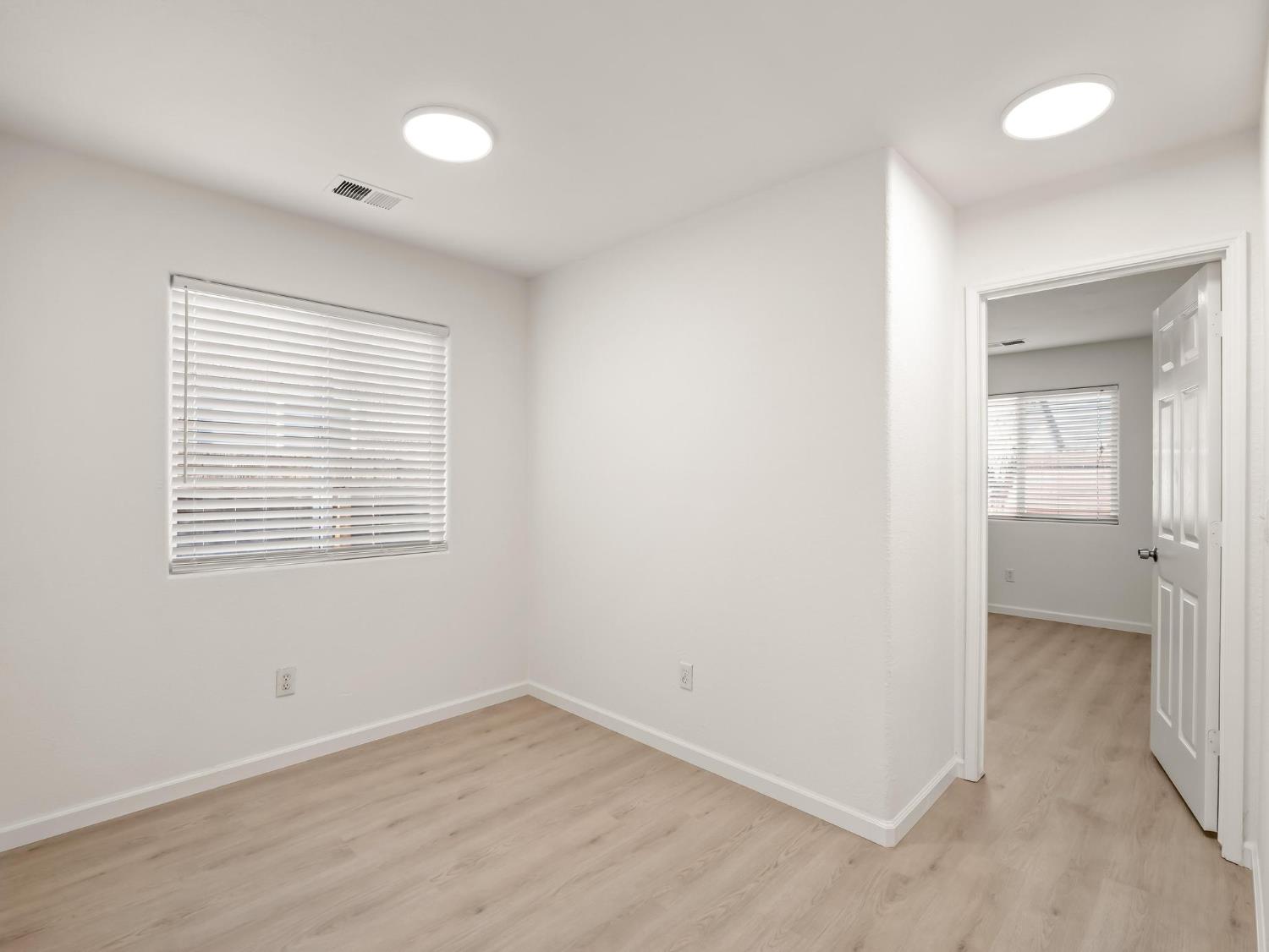 4068 W Weldon Ave, Fresno, CA 93722