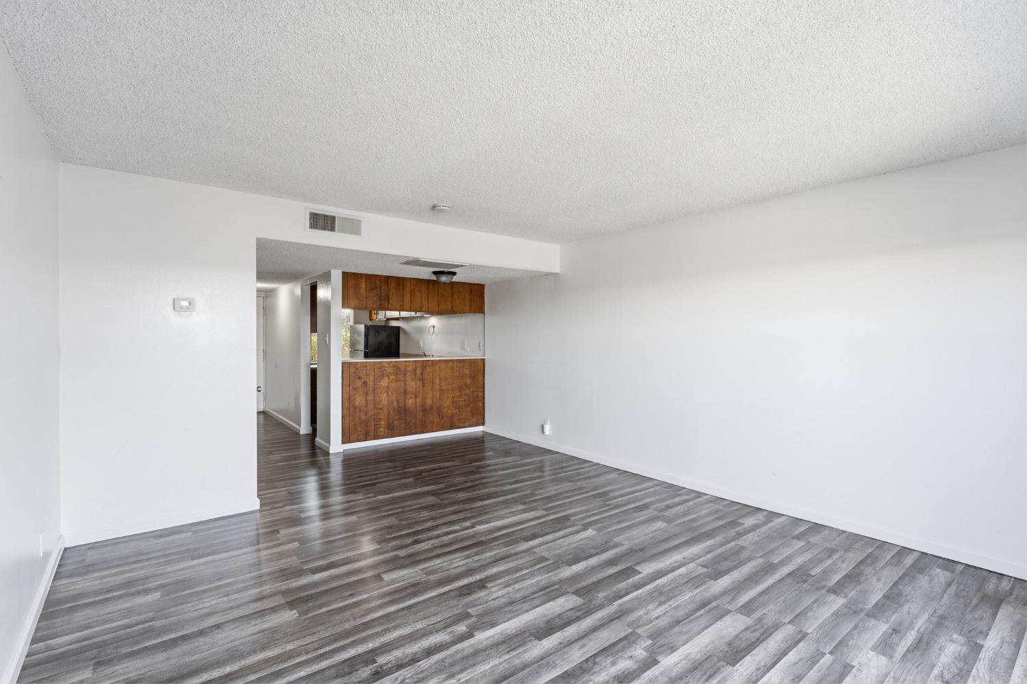 175 S 19Th Ave, Lemoore, CA 93245