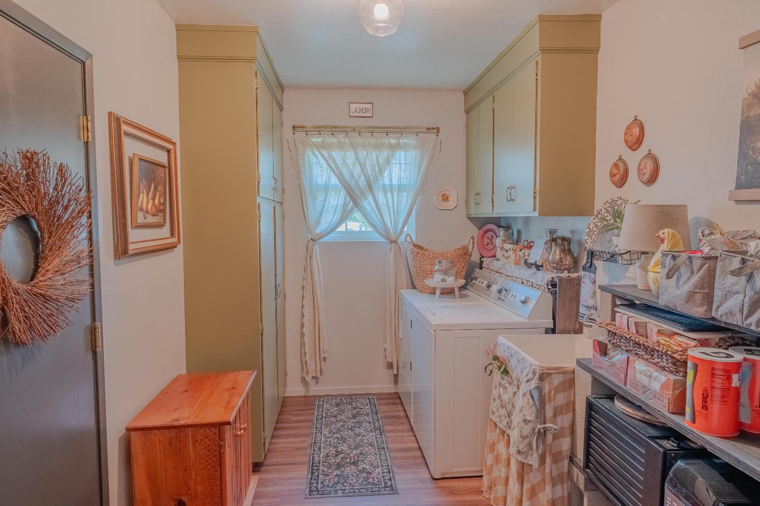 915 S Strathmore Ave #N, Lindsay, CA 93274