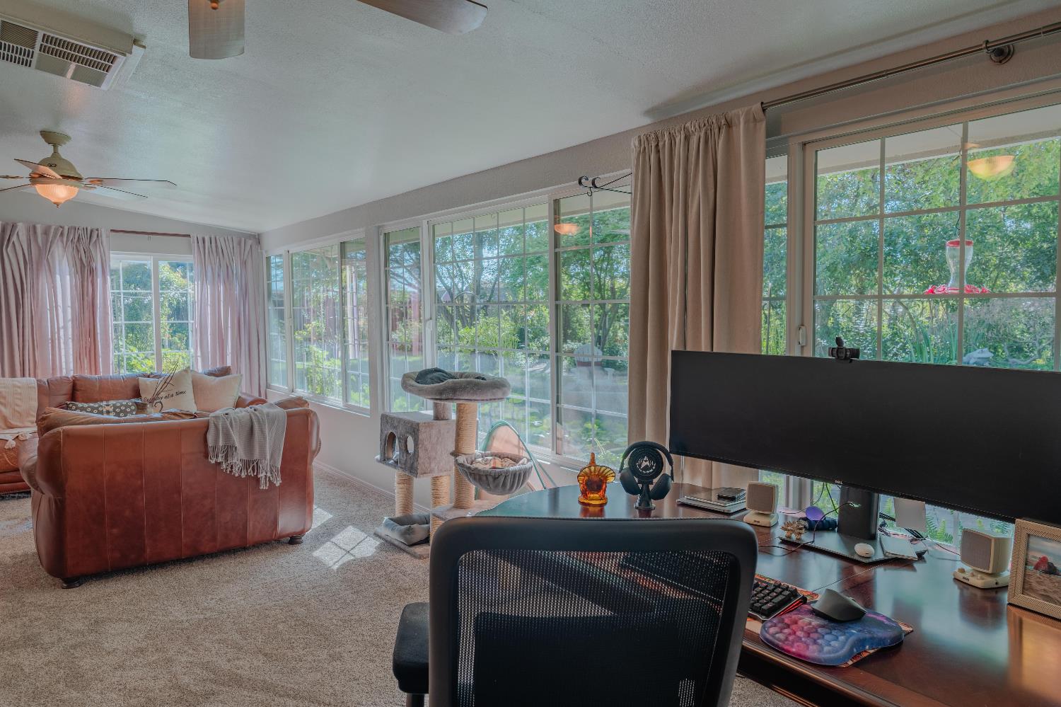 915 S Strathmore Ave #N, Lindsay, CA 93274