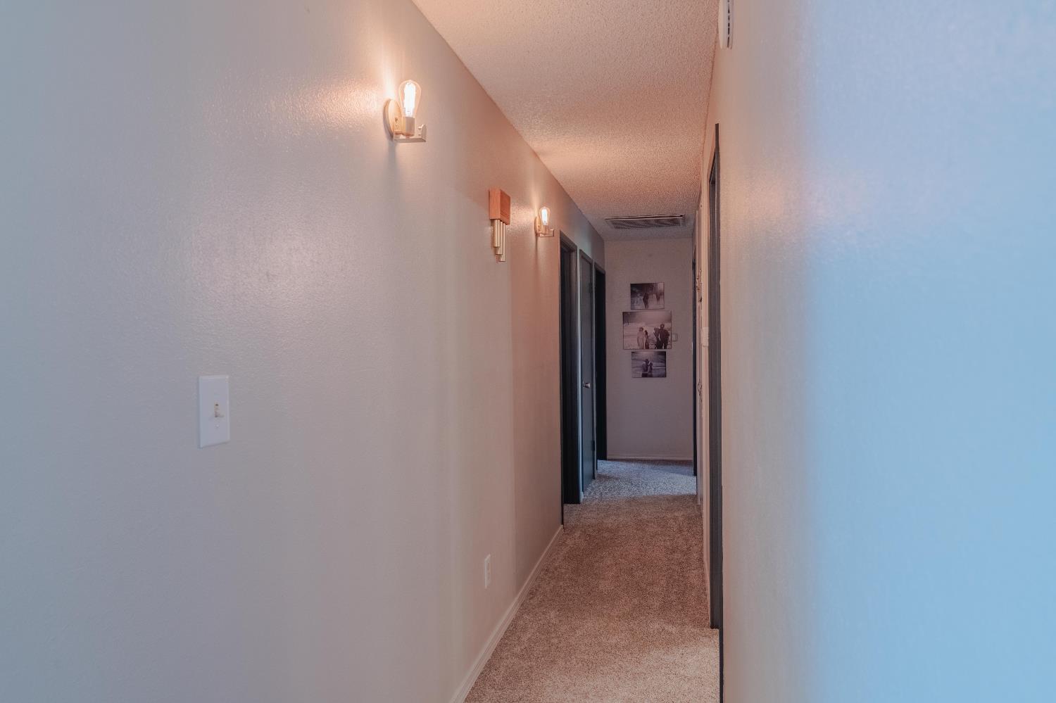 915 S Strathmore Ave #N, Lindsay, CA 93274