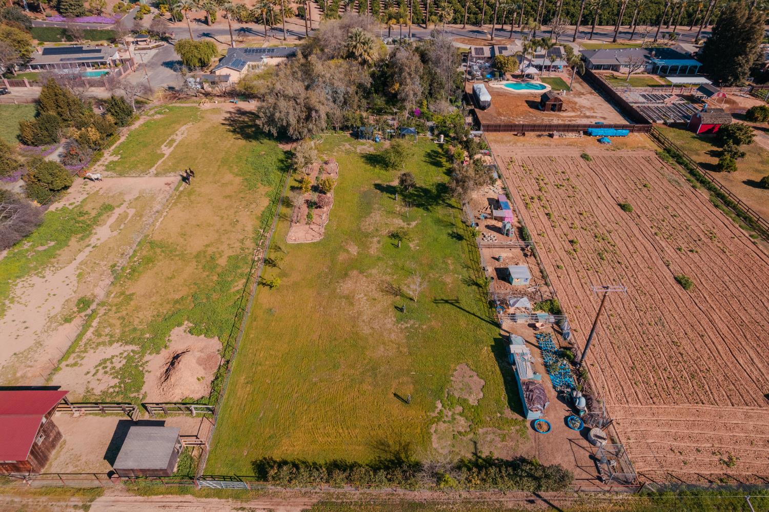 915 S Strathmore Ave #N, Lindsay, CA 93274