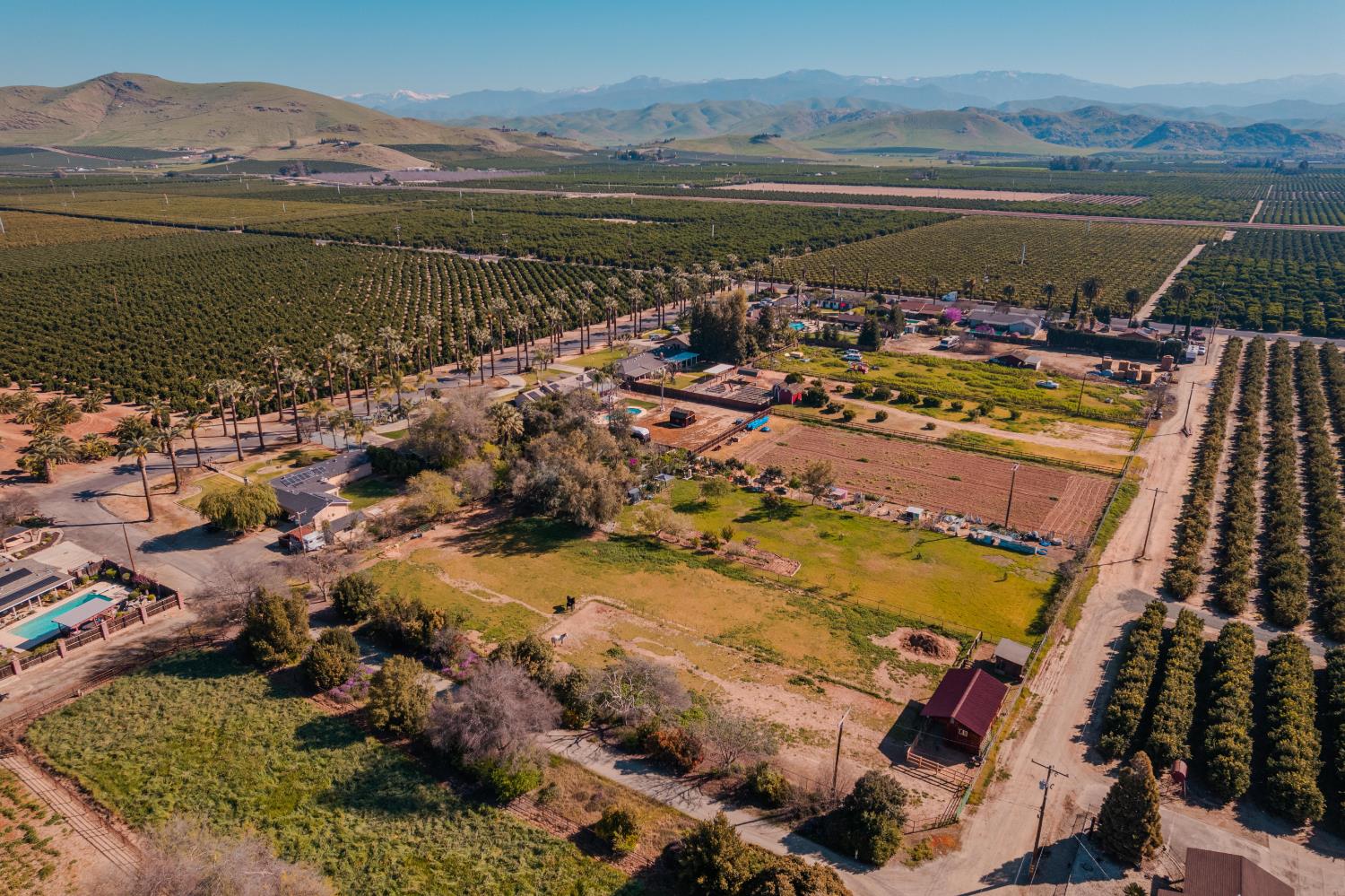 915 S Strathmore Ave #N, Lindsay, CA 93274