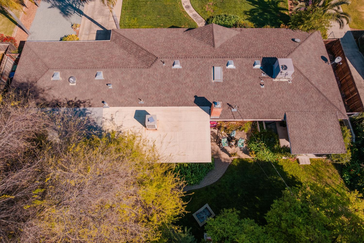 915 S Strathmore Ave #N, Lindsay, CA 93274