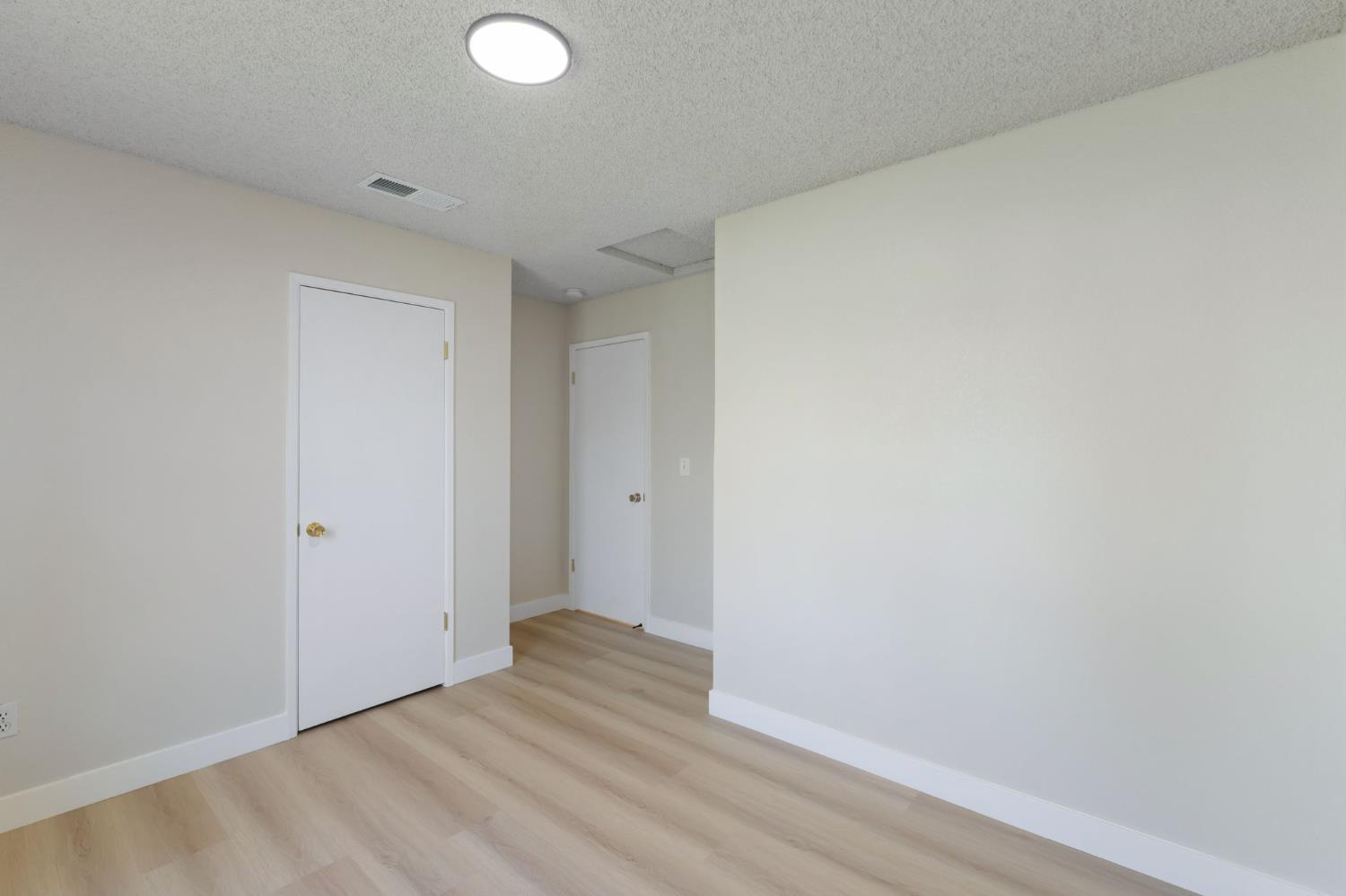 4074 E Robinson Ave, Fresno, CA 93726