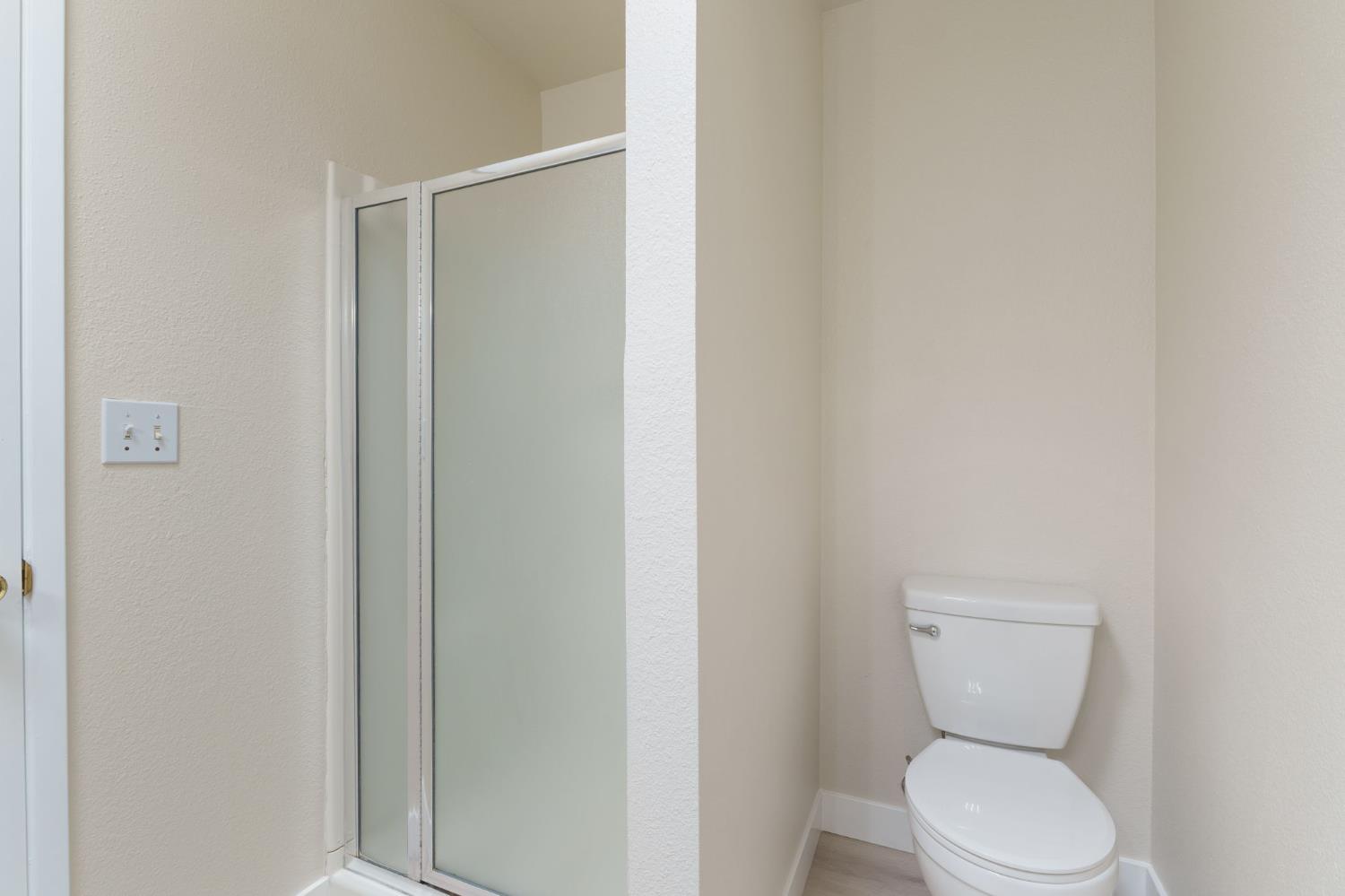 4074 E Robinson Ave, Fresno, CA 93726