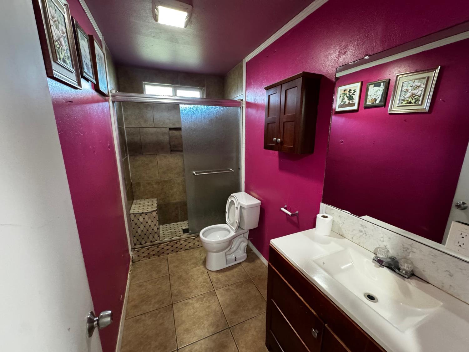 3058 W Bellaire Way, Fresno, CA 93722