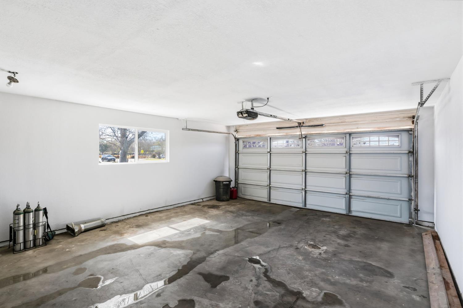 1542 N Lemoore Ave, Lemoore, CA 93245