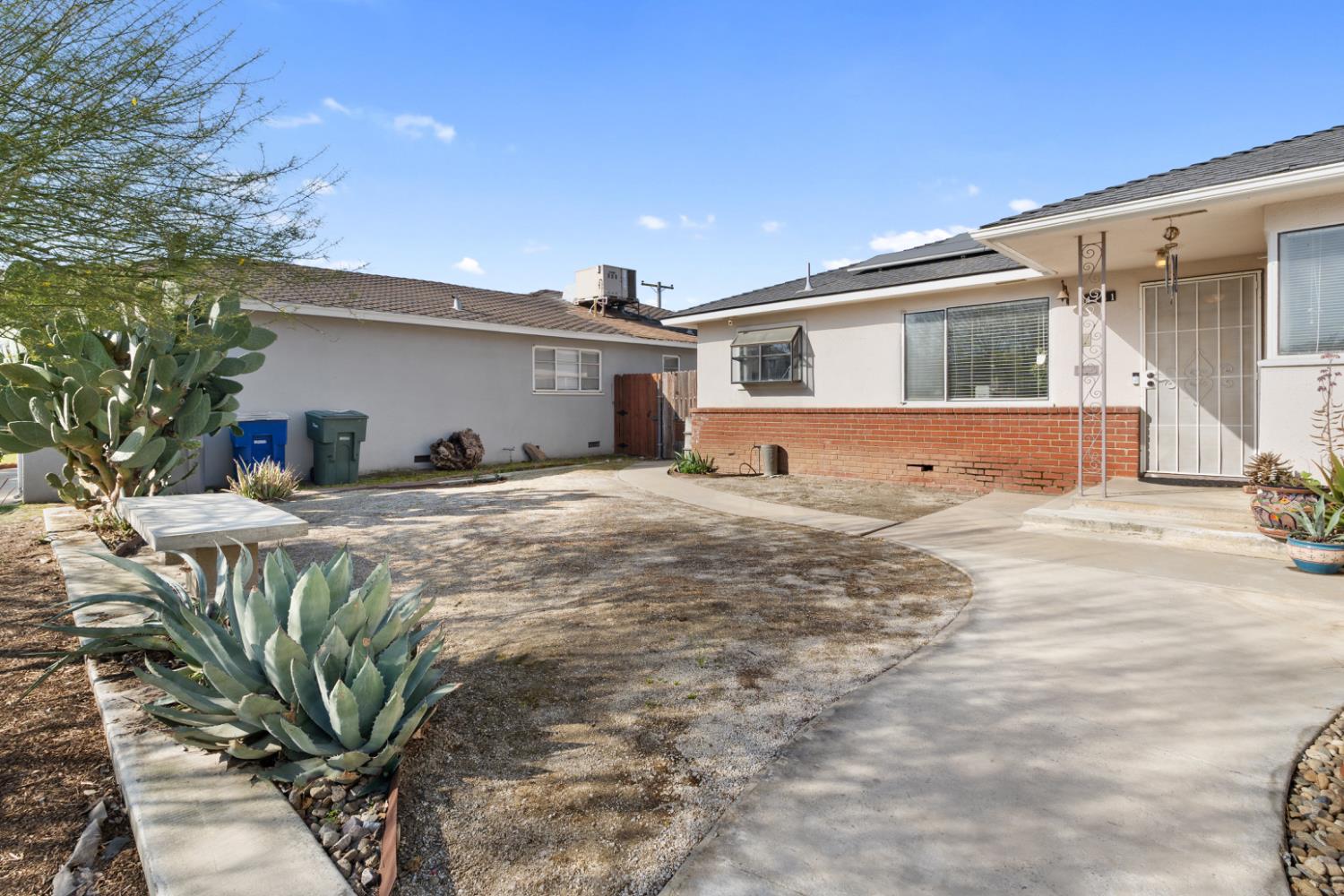 4741 N Orchard St, Fresno, CA 93726