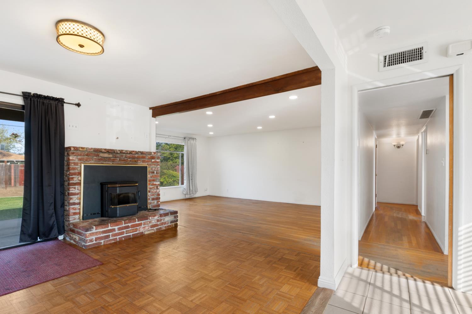 4741 N Orchard St, Fresno, CA 93726