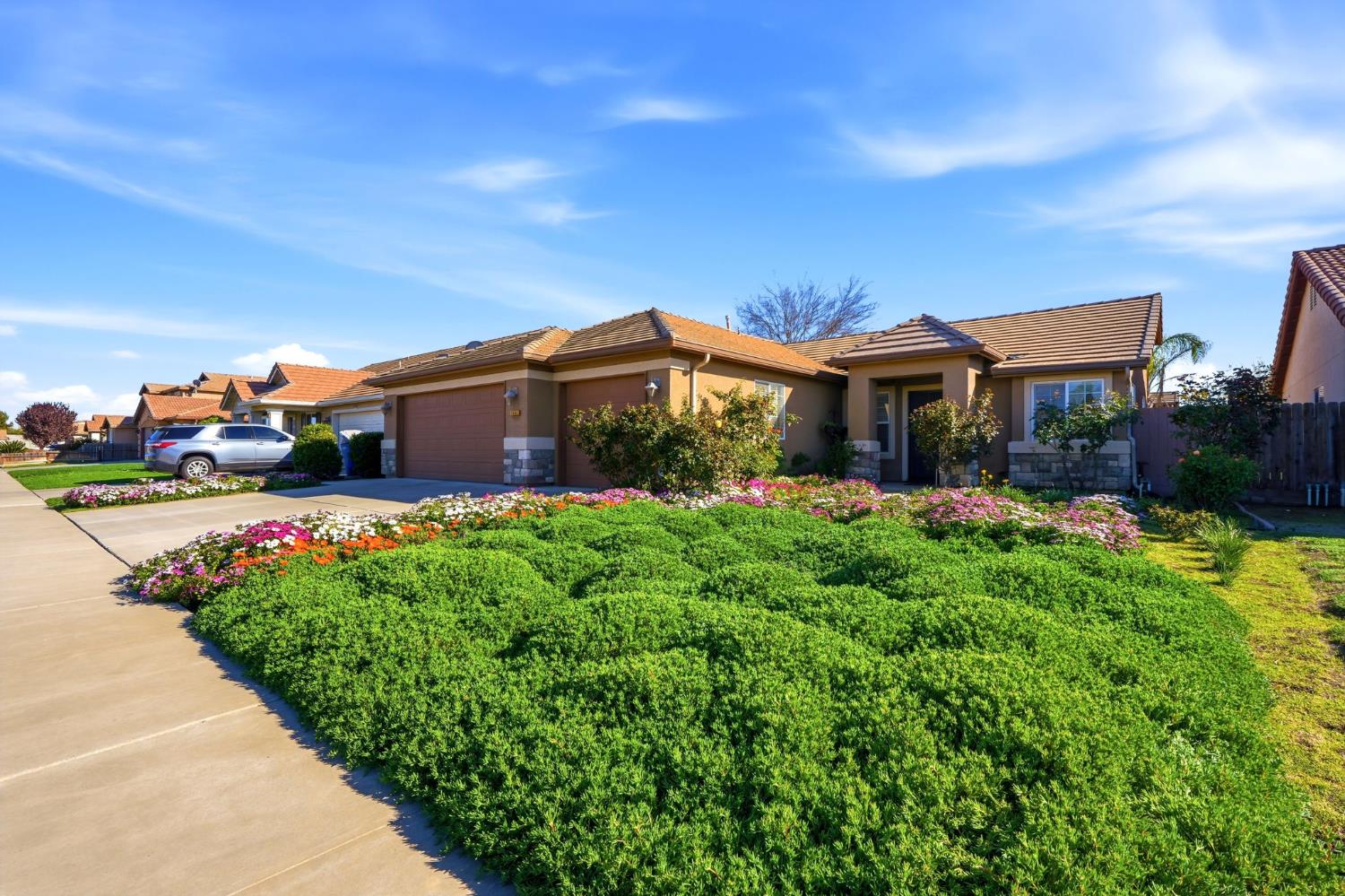 1403 Castoro Way, Hanford, CA 93230