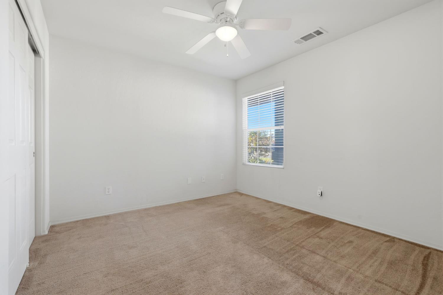 1403 Castoro Way, Hanford, CA 93230