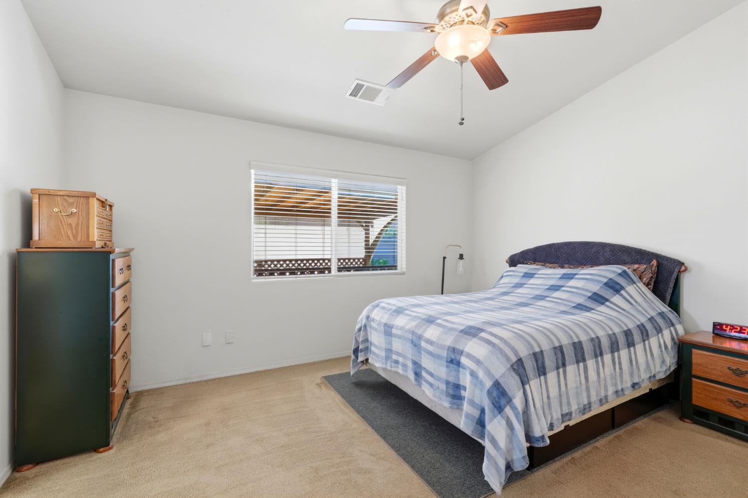 1403 Castoro Way, Hanford, CA 93230