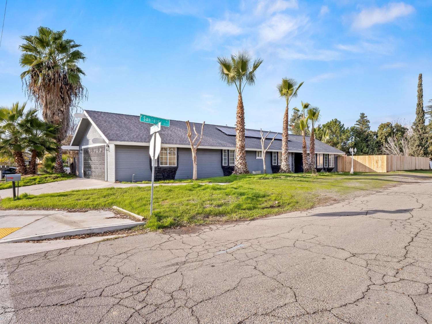 3742 W Bullard Ave, Fresno, CA 93711