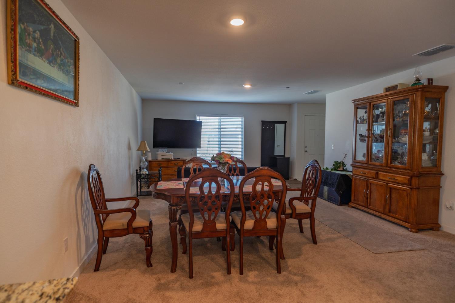 714 Dean Ct, Merced, CA 95341