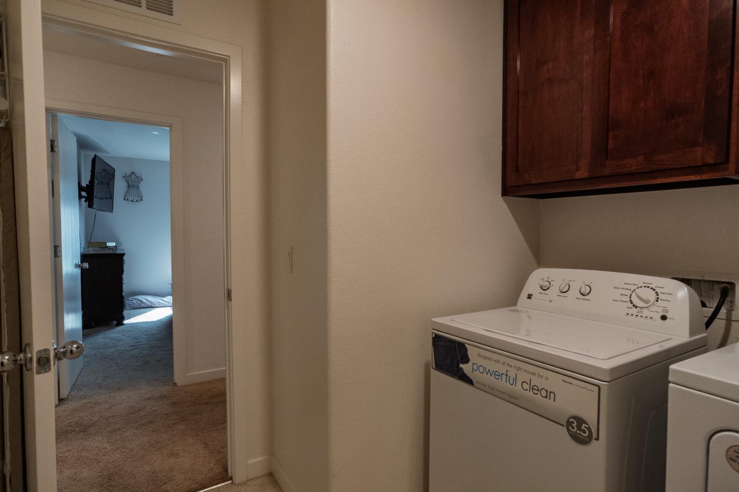 714 Dean Ct, Merced, CA 95341